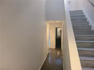 Photo #3: 2189654 Listing 