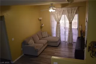 Photo #3: 2189673 Listing