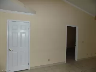 Photo #4: 2189685 Listing 