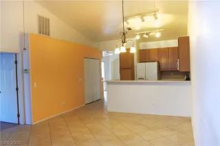 Photo #6: 2189752 Listing