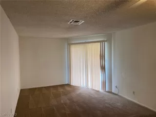 Photo #4: 2189782 Listing 