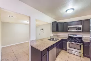 Photo #5: 2189810 Listing 