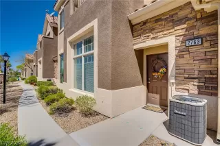 Photo #2: 2189840 Listing