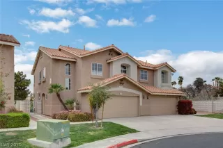 Photo #2: 2189928 Listing