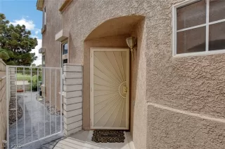 Photo #4: 2189928 Listing