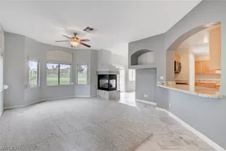 Photo #5: 2189928 Listing