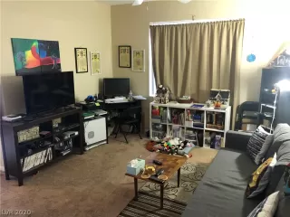 Photo #3: 2190022 Listing