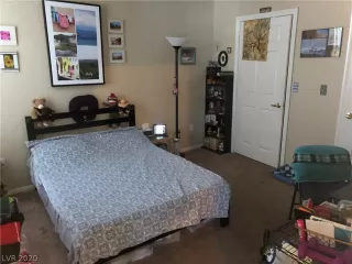 Photo #5: 2190022 Listing