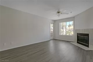 Photo #5: 2190157 Listing 