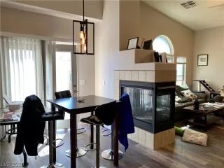 Photo #4: 2190171 Listing