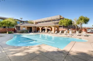 Photo #1: 2190175 Listing