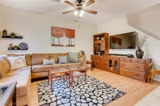 Photo #6: 2190175 Listing