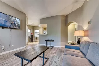 Photo #5: 2190180 Listing 