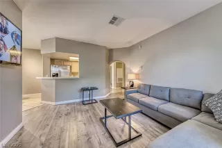 Photo #6: 2190180 Listing 