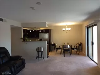 Photo #1: 2190188 Listing