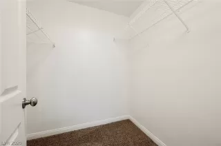 Photo #6: 2190281 Listing