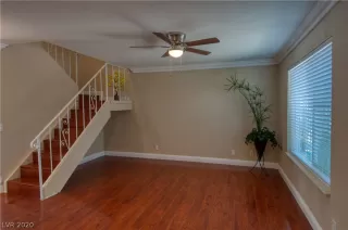 Photo #5: 2190386 Listing