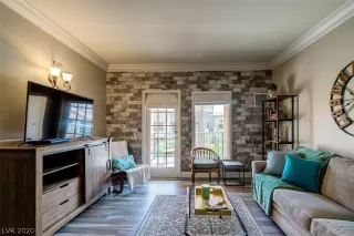 Photo #5: 2190545 Listing