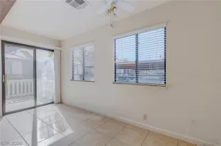 Photo #6: 2190612 Listing