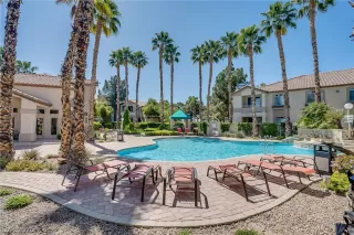 Photo #1: 2190670 Listing