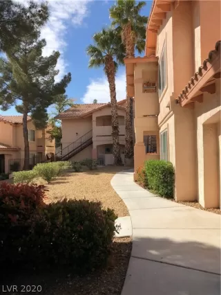 Photo #1: 2190683 Listing