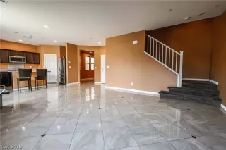 Photo #5: 2190701 Listing