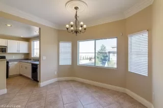 Photo #5: 2190812 Listing