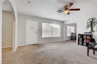 Photo #5: 2190892 Listing 