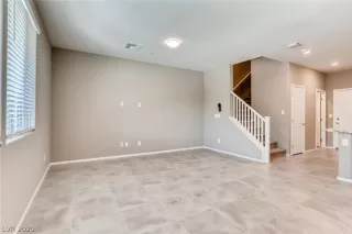 Photo #1: 2190933 Listing 