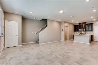 Photo #3: 2190937 Listing 