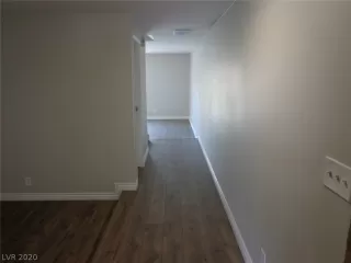 Photo #4: 2191000 Listing