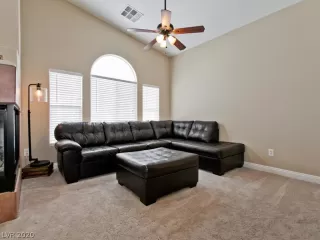 Photo #5: 2191092 Listing