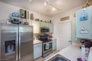 Photo #5: 2191107 Listing