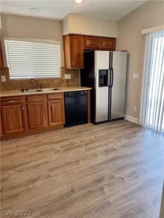 Photo #4: 2191197 Listing