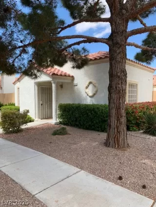 Photo #1: 2191253 Listing