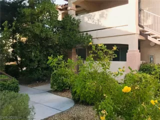 Photo #2: 2191384 Listing