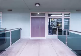 Photo #3: 2191397 Listing