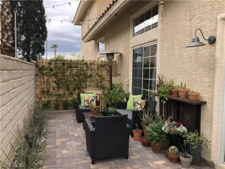 Photo #3: 2191427 Listing