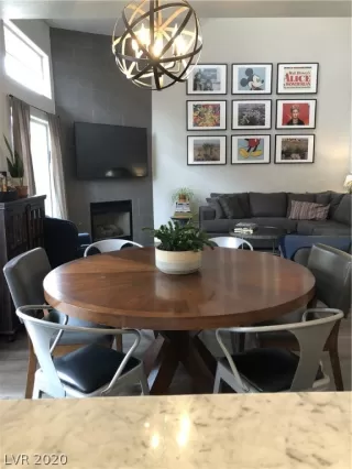 Photo #4: 2191427 Listing