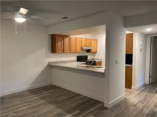 Photo #1: 2191434 Listing 