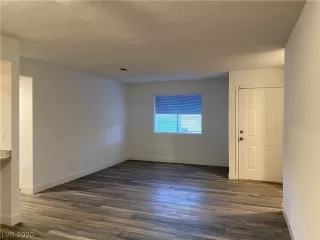 Photo #4: 2191434 Listing 