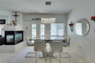 Photo #4: 2191448 Listing