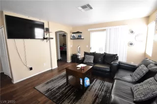 Photo #5: 2191458 Listing