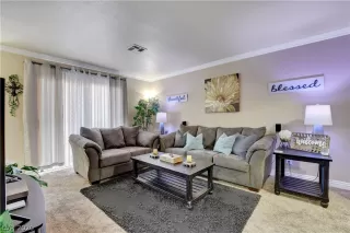 Photo #6: 2191495 Listing