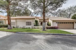 Photo #1: 2191558 Listing