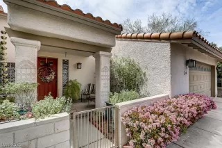 Photo #4: 2191558 Listing