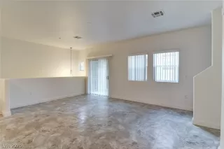 Photo #2: 2191582 Listing 