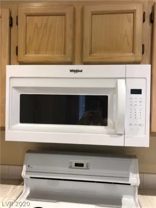 Photo #5: 2191685 Listing