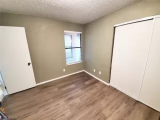 Photo #4: 2191716 Listing