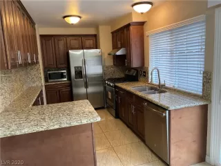 Photo #1: 2191728 Listing